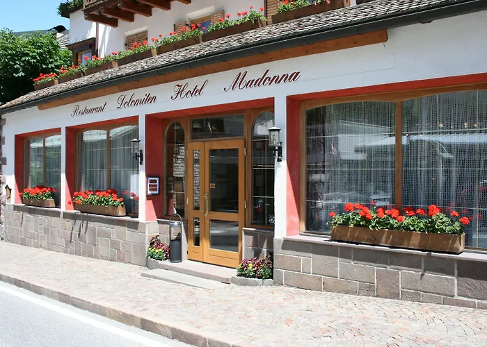 Cheap hotel: Hotel Dolomiti Madonna
