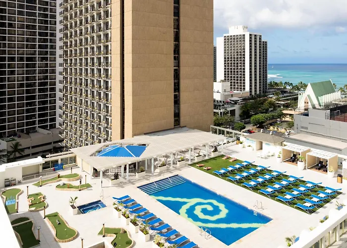 Pet Friendly hotel: Hilton Waikiki Beach Resort & Spa
