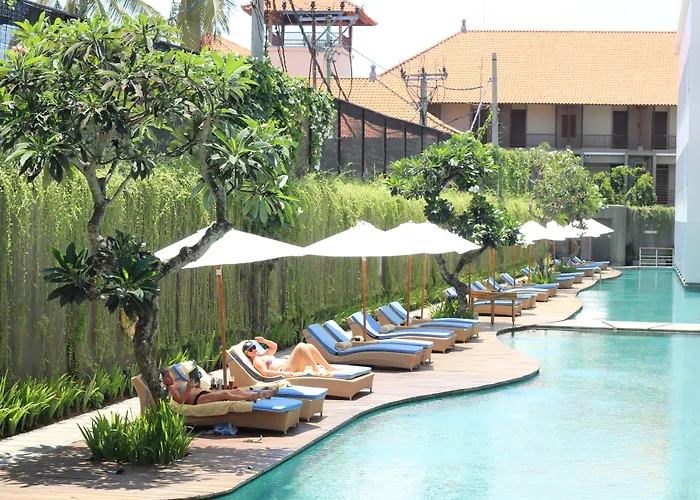Family Hotel: Ossotel Legian