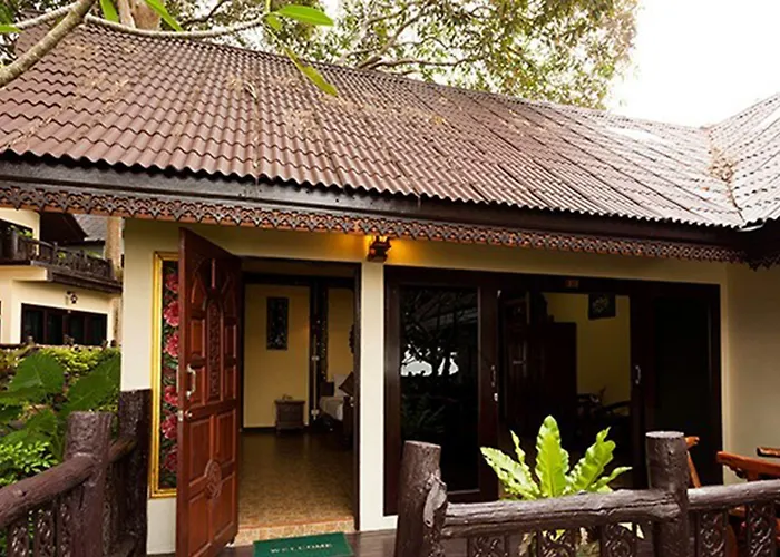  Paradise Pearl Bungalows