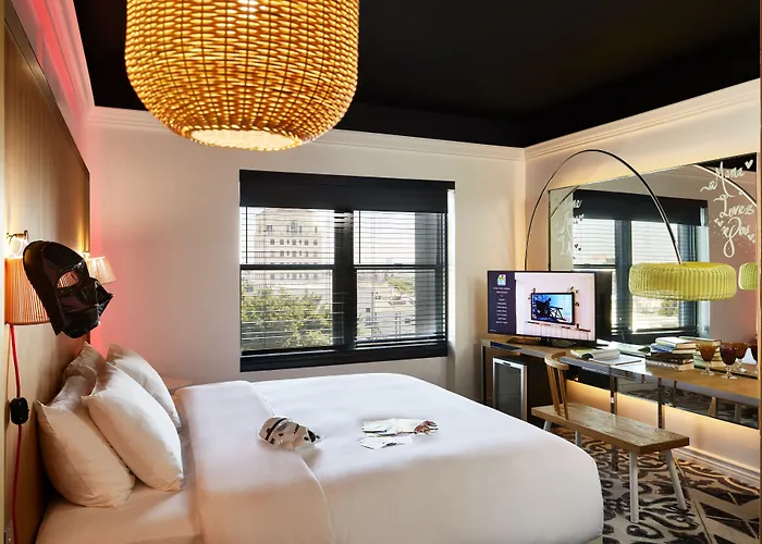 Luxury hotel only: Mama Shelter La Hollywood