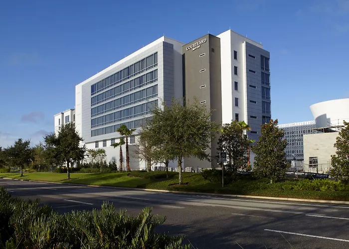 Airport Hotel: Courtyard By Marriott Orlando Lake Nona