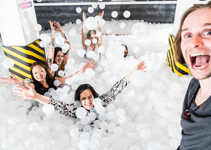 Wot New Lisbon Social