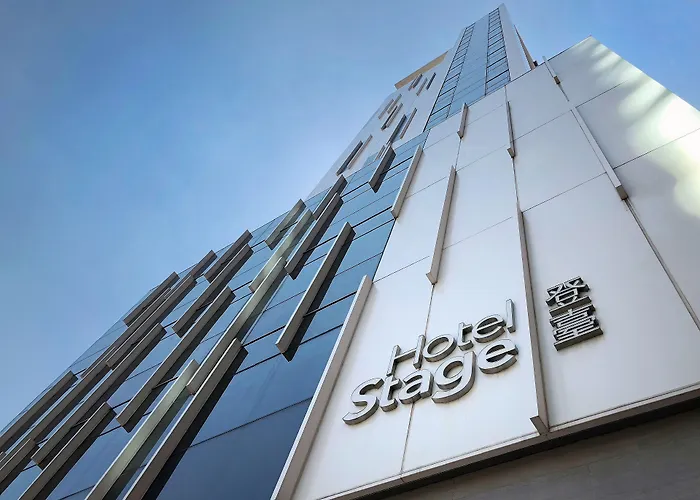 In Luxury hotels Stage