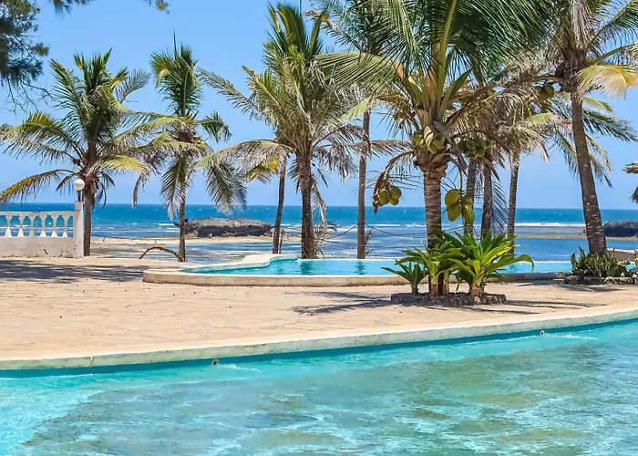 4 star hotel: Lily Palm Resort