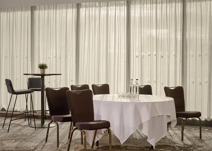 Doubletree By Hilton City