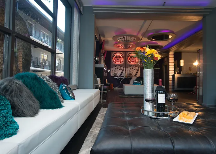 Pets Allowed Hotel Avalon Downtown St. Petersburg