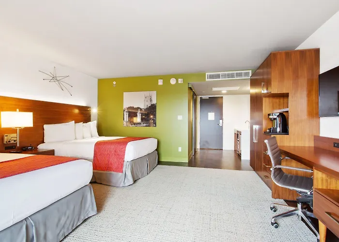 Family Hotel: Alder Hotel Uptown New Orleans