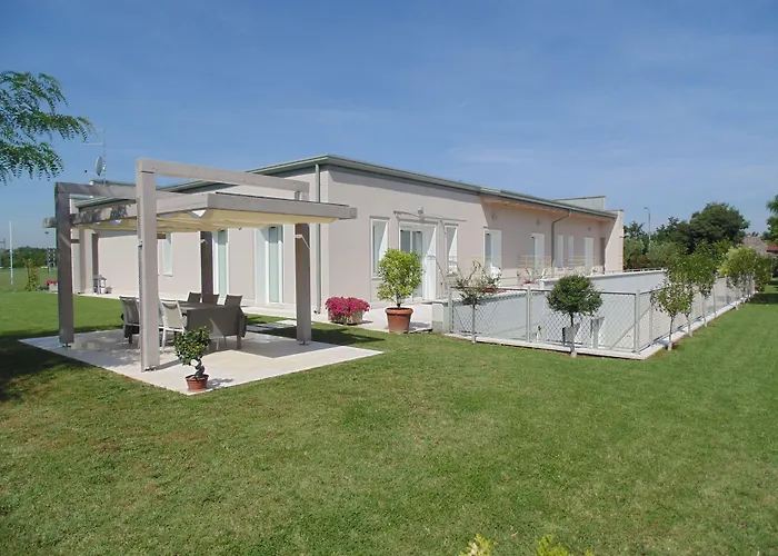 Villa con piscina: Agriturismo Dell'Orto Apartments