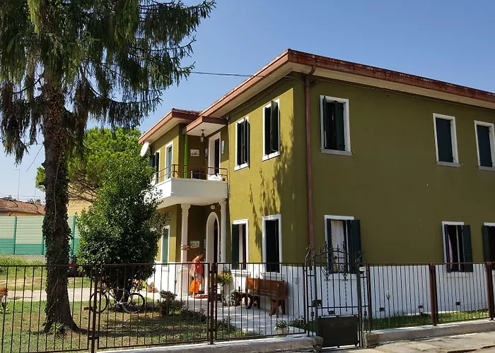 Venice Garden Apartments