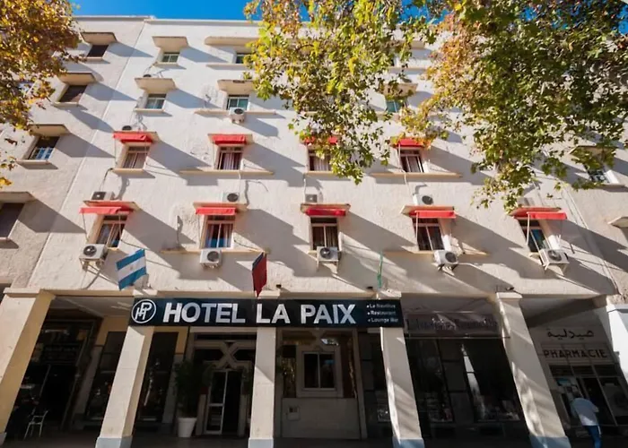  De La Paix