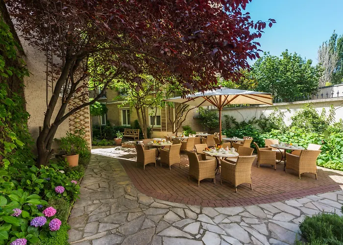 Resort: Hotel Magellan