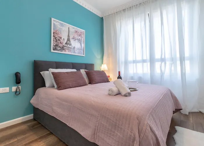 Vacation rental: Jtower - Isrentals