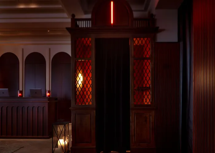 Welkom Hotel: Experimental Marais