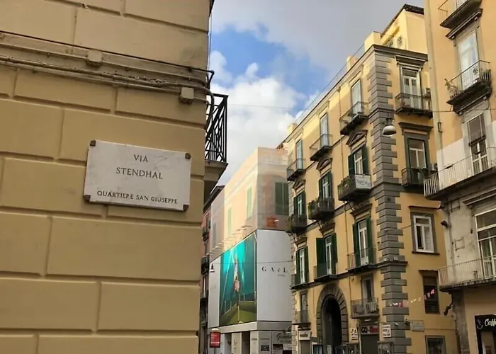 Hotel familiare: Stendhal 14