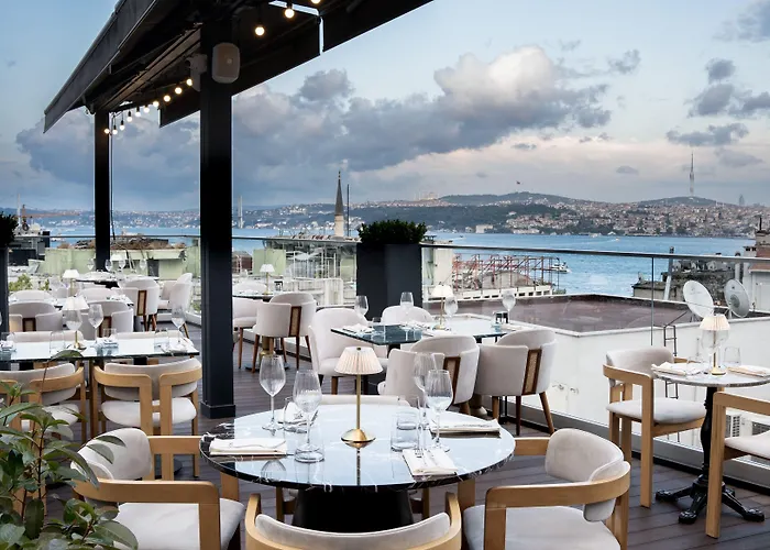 Hotels with pool Loop Bosphorus Istanbul