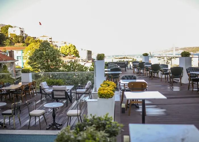 Hotel with pool: Loop Hotel Bosphorus Istanbul