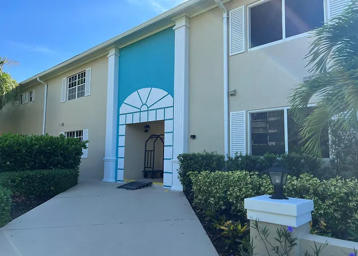 Gulfstream Manor