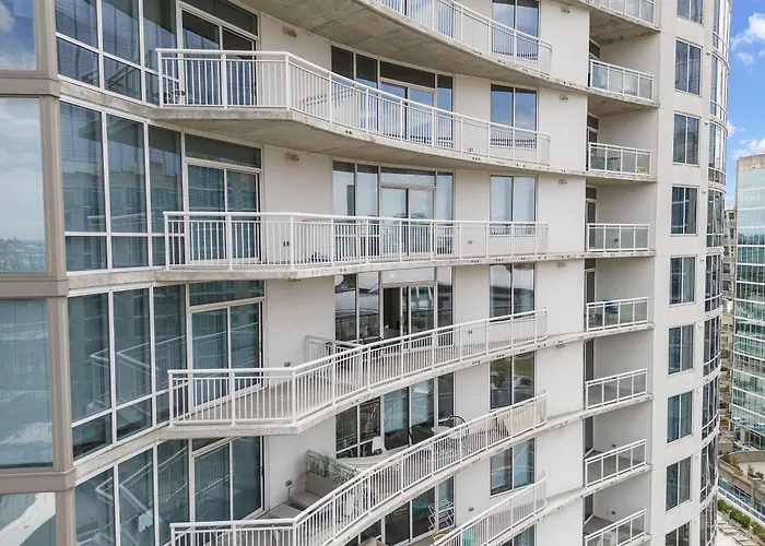 Hotel: Placemakr Premier Sobro