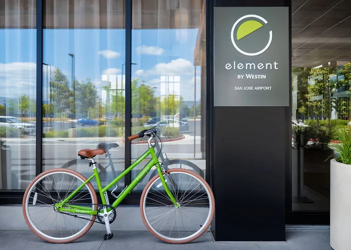 Element San Jose Airport
