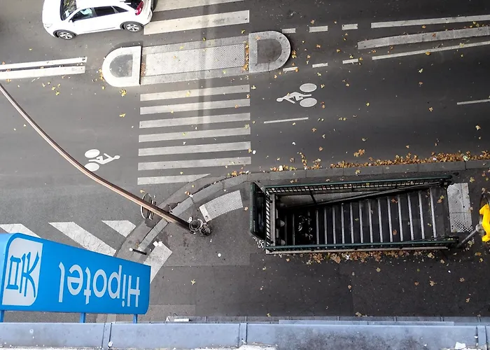 Huisdiervriendelijk hotel: Hipotel Belgrand Edith Piaf