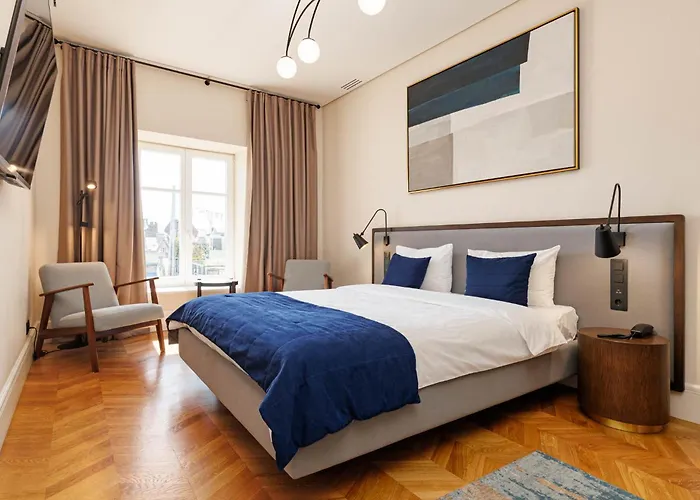 Pet Friendly hotel: On The Square