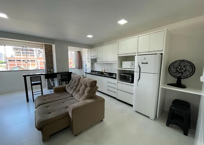 Aluguéis de temporada: Residencial Helena Perequê Porto Belo SC