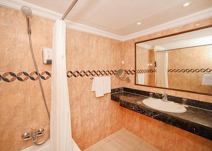 Hotels With Four Stars El Andalous Lounge & Spa