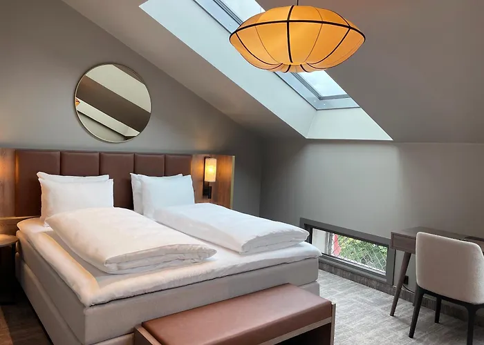 Luxury hotel only: Karl Johan Hotel