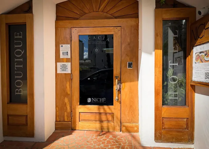 Cheap hotel: Acacia Boutique Hotel