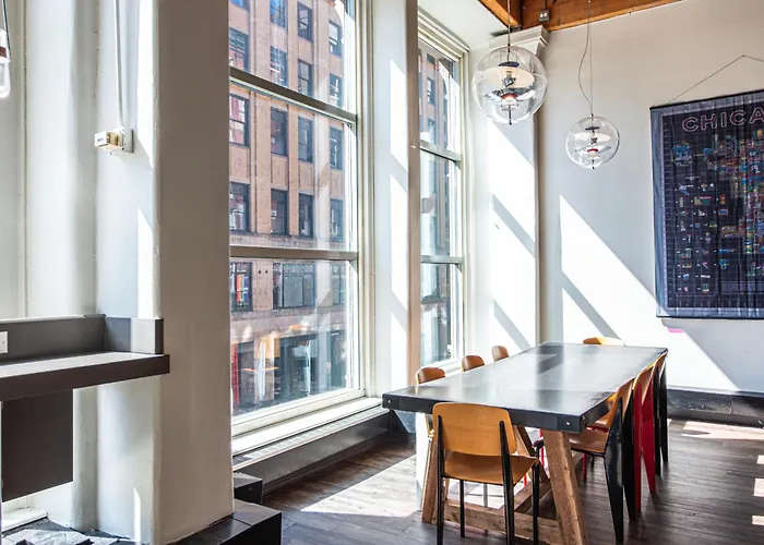 Beach hotel: Hi Chicago Hostel