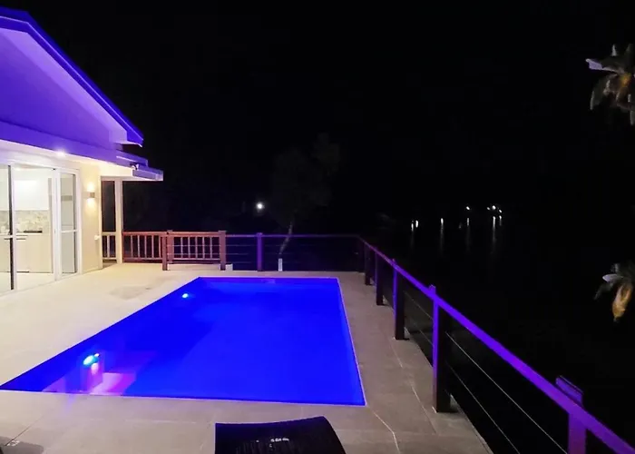 In Luxury hotels Erakor Island & Spa