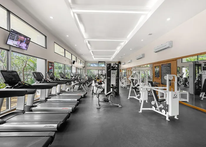 Royal Wing Suites & Spa