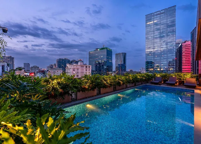 Adora Mira Riverside