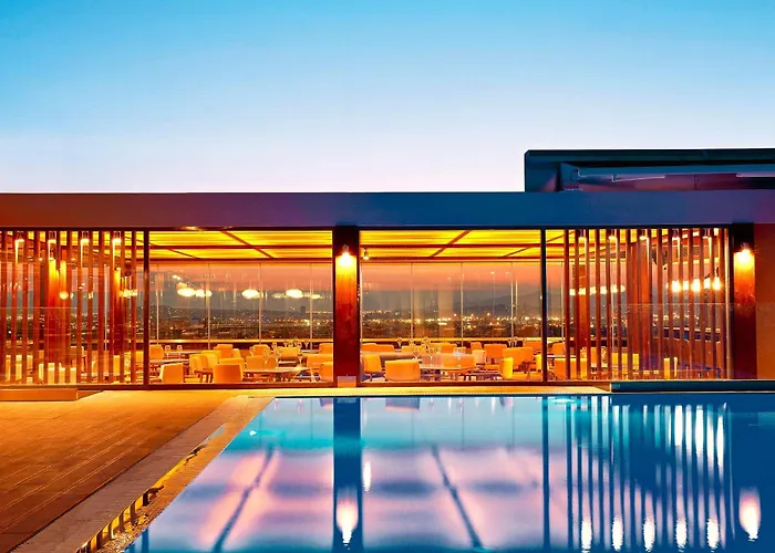 Zeus Wyndham Grand