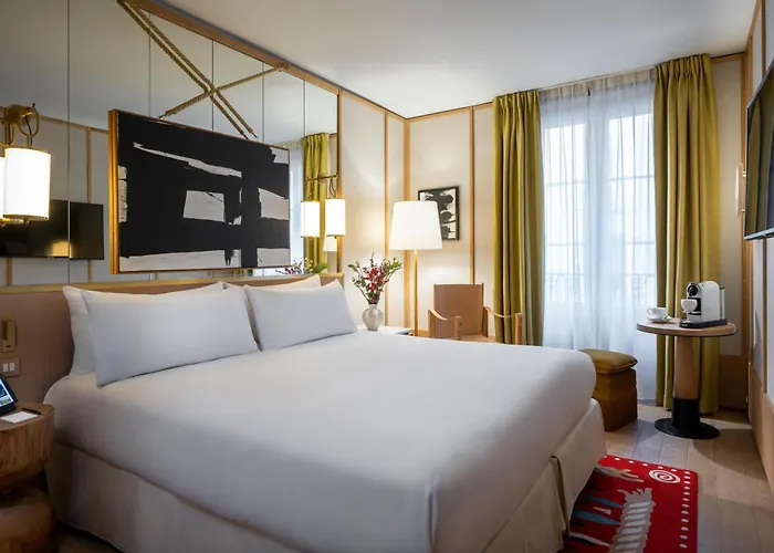  Le Belgrand Paris Champs Elysees, Tapestry By Hilton