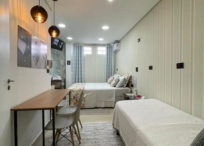  Green It Motel &