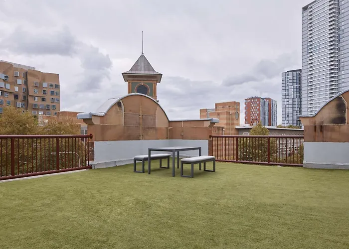 Family Hotel: The Ultimo