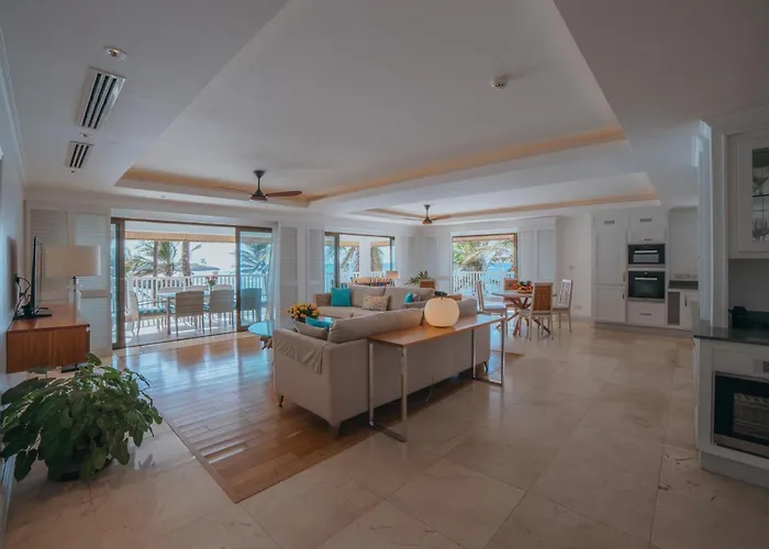 Boutique hotel only: Hemingways Watamu