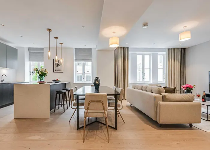 Apartment: Westminster Apartments By D'Montrio