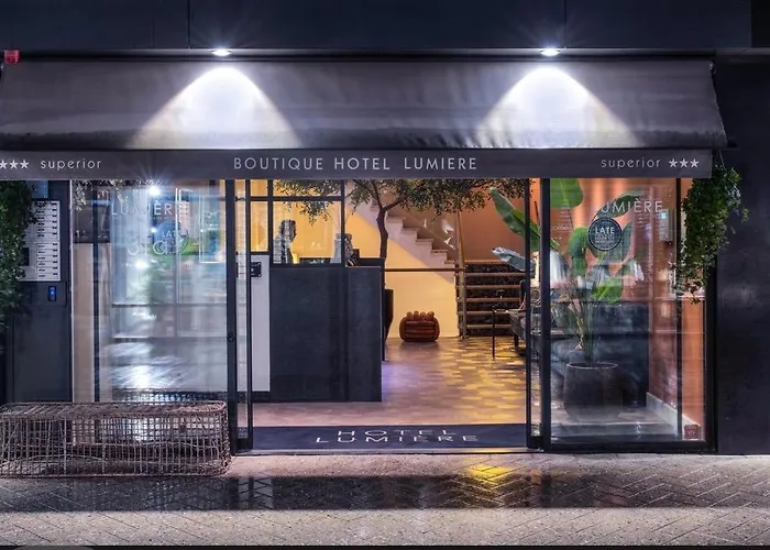  Boutique Lumiere