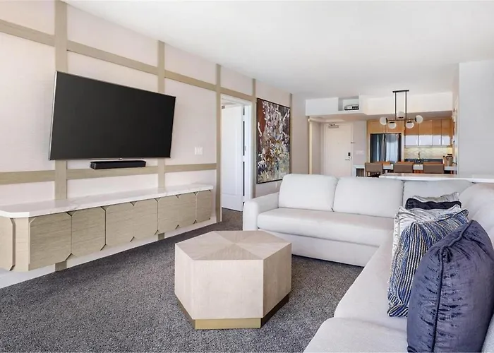 Hotel Jacuzzi: Suites At Elara Las Vegas Center Strip-No Resort Fees