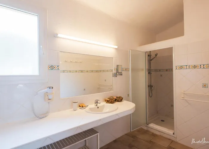 Hotel with pool: Hotel Palombaggia