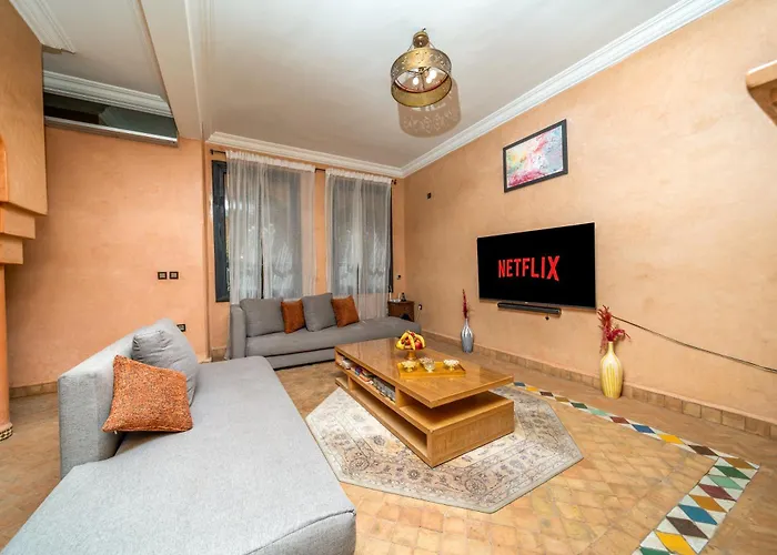 Villa majorelle , piscine privée ,4 suits