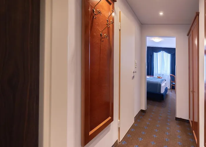 Hotel pres du College: Garner Hotel Vienna - Prinz Eugen By Ihg