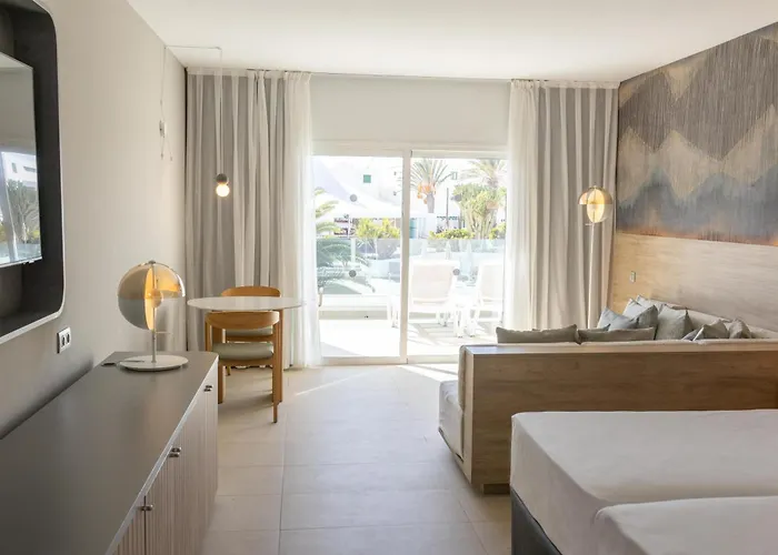 Hôtel de plage: Radisson Blu Resort, Lanzarote Adults Only