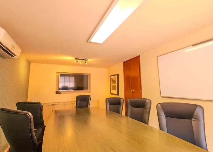 Pet Friendly hotel: Hotel La Mansion Del Sol