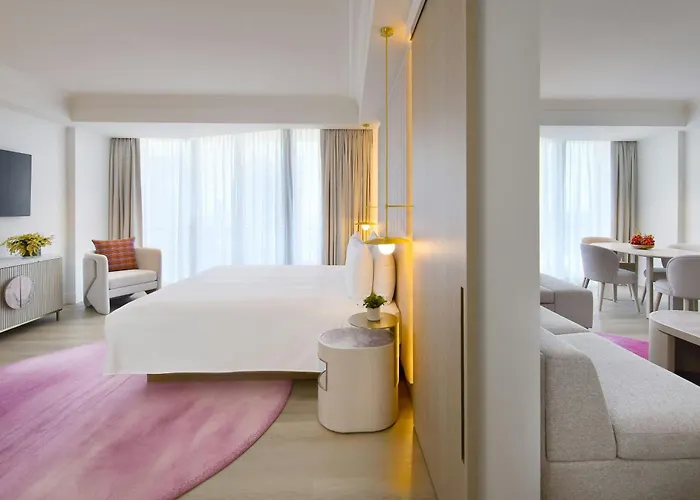 Trip to College Marriott Vacation Club At Surfers Paradise