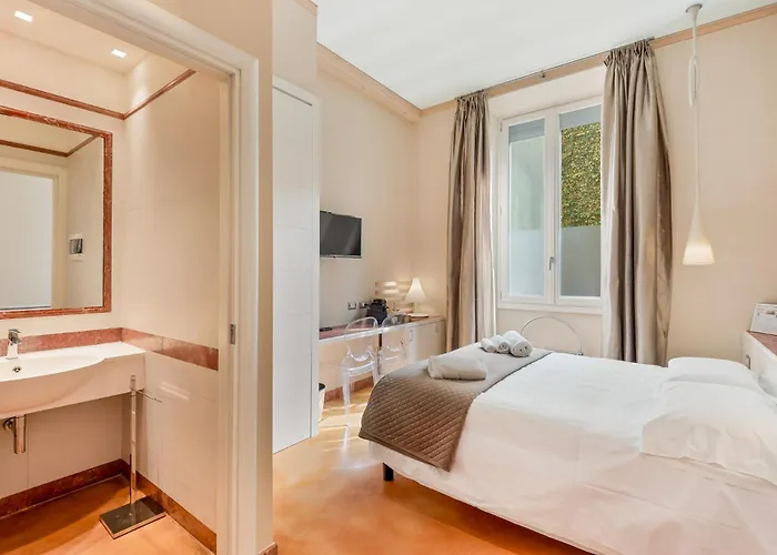 Cheap hotel: Aurora Garden Lodging - Rooms & Apartment