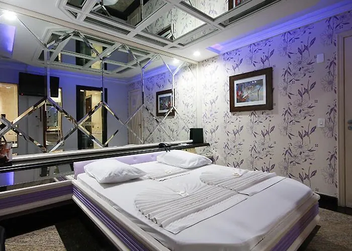 Hotel: L'Amour Motel